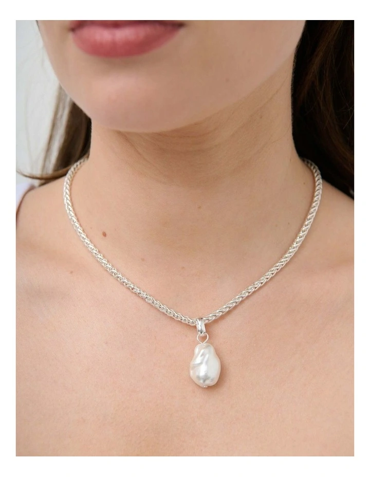Organic Pearl Pendant Necklace - Silver image 4