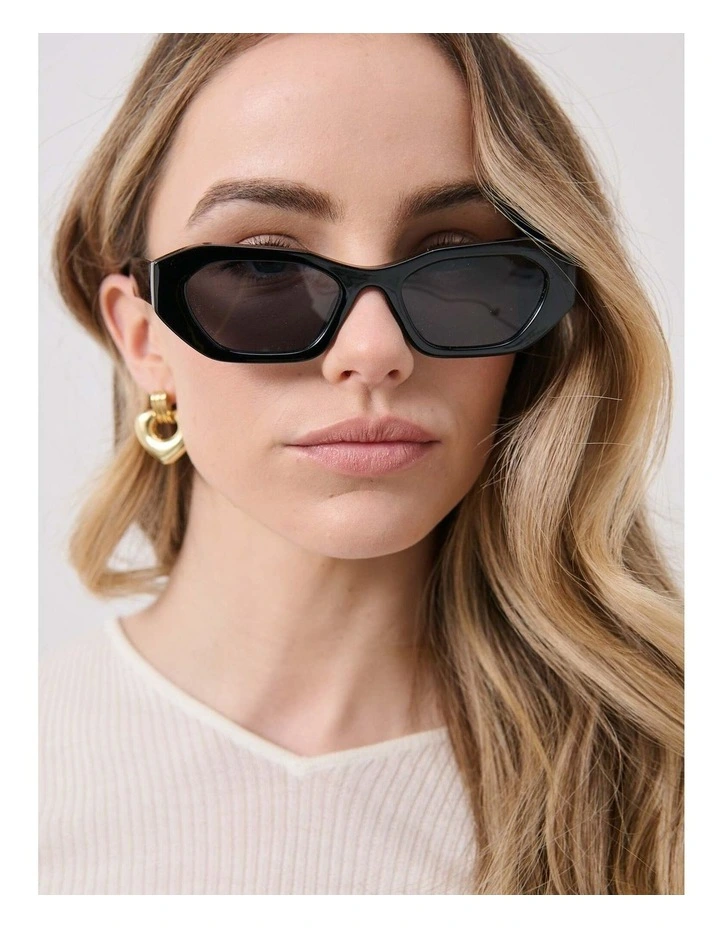 Laila Square Frame Sunglasses - Black image 2