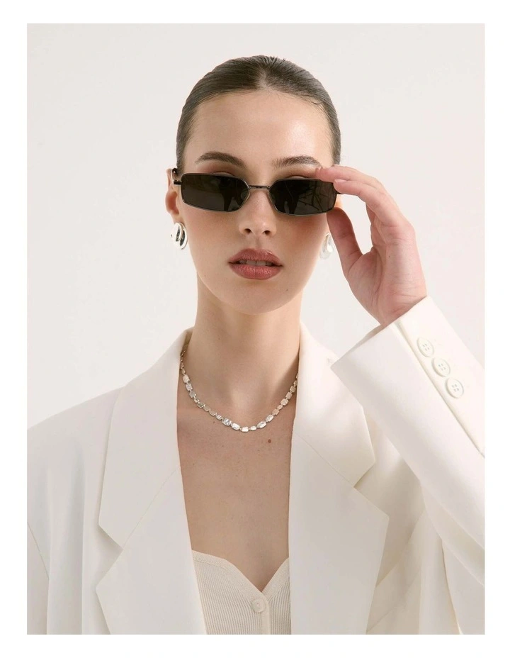 Gwenyth Polarised Metal Frame Sunglasses - Black image 2