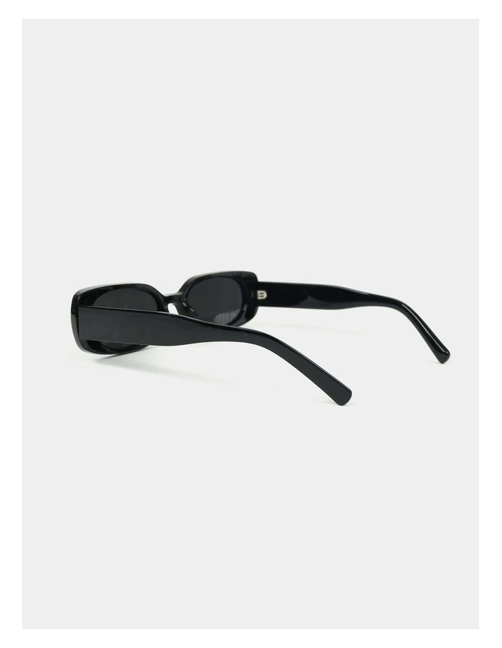 Bijou Polarised Sunglasses - Black image 4