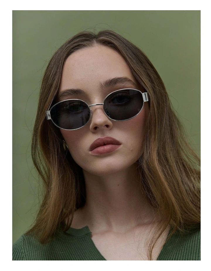 Round Silver Metal Oval Sunglasses - Black image 6