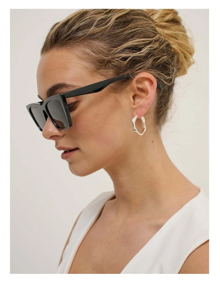 Kitty Rectangular Sunglasses - Black image 4