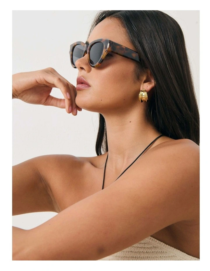 Mielli Cat Eye Sunglasses - Dark Tort image 4