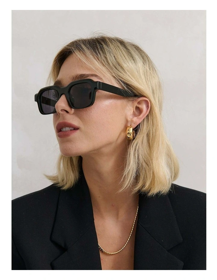 Goutte Angular Sunglasses - Black image 6