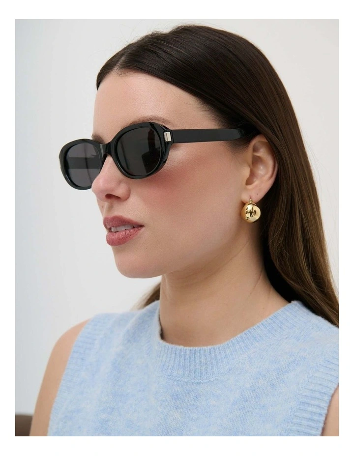 Valerie Polarised Sunglasses - Black image 4