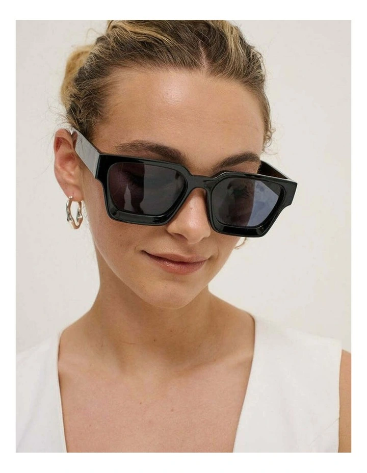 Jury Rectangular Sunglasses - Black image 2