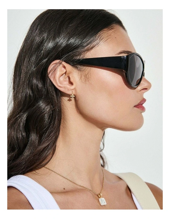 Billie Oversized Sunglasses - Black image 6