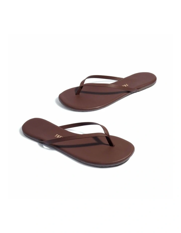 Tkees-Foundations Matte-Cappuccino image 4