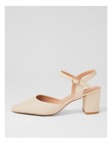 Neutral colour