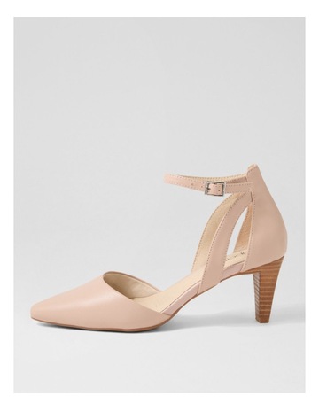 Neutral colour