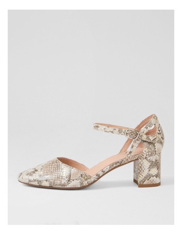 Metallic colour