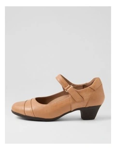 Larsin Dark Tan Leather Heels
