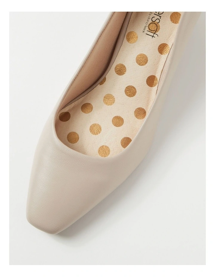 Khloes Oatmilk Leather Heels image 4