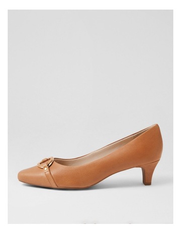 Tan colour