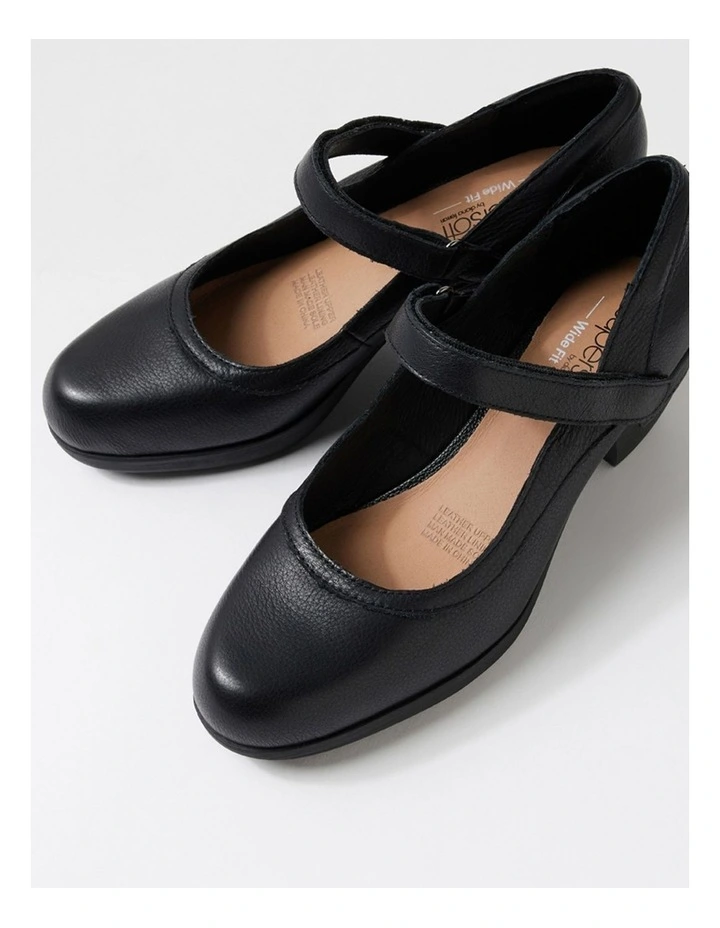 Ruthi D Black Leather Heels image 5