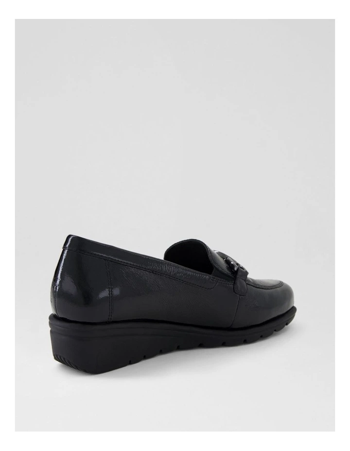Libras Black Crinkle Patent Leather Heels image 3