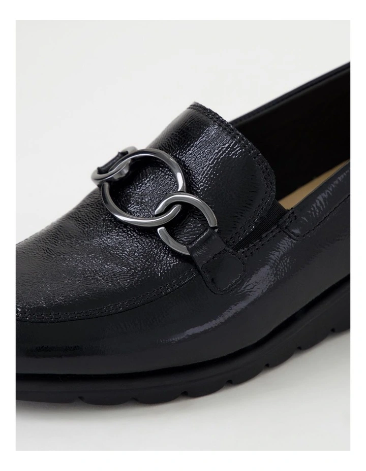 Libras Black Crinkle Patent Leather Heels image 5
