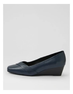 Savers Navy Leather Heels