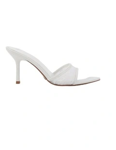 YOLO - WHITE LACE