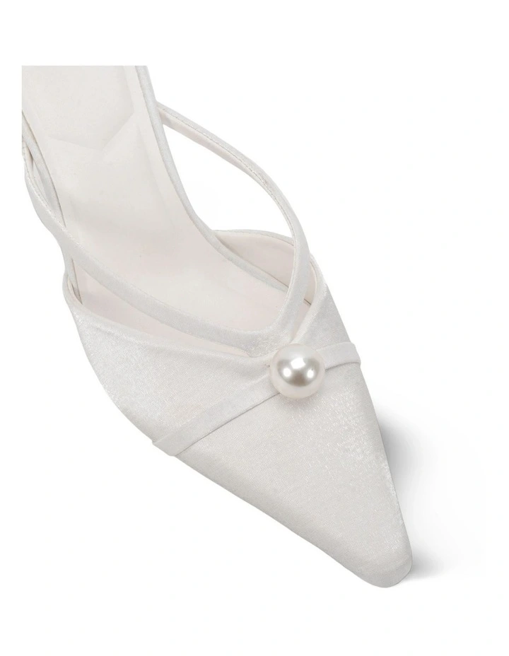 Poise in White Satin image 3