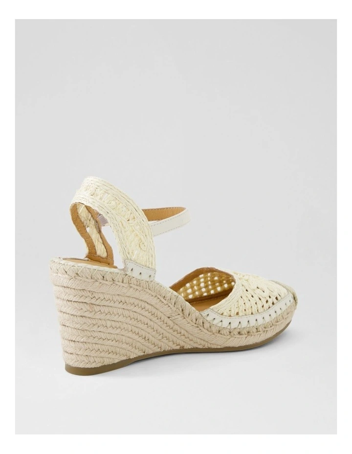 Gelloh Cream Multi Heels image 3