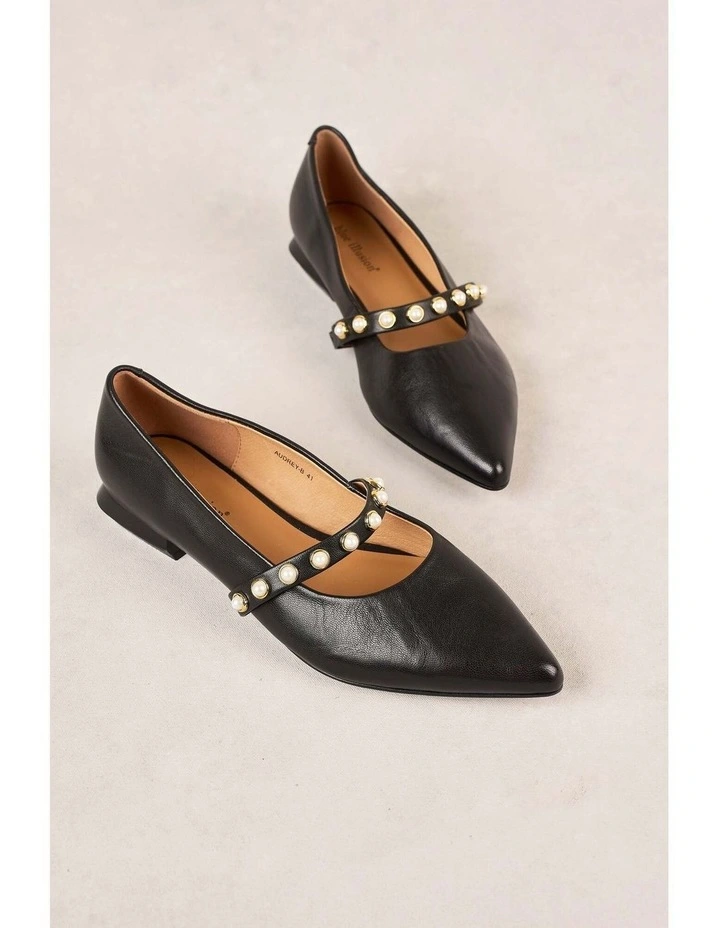 Audrey Ballet Flat in Black image 4