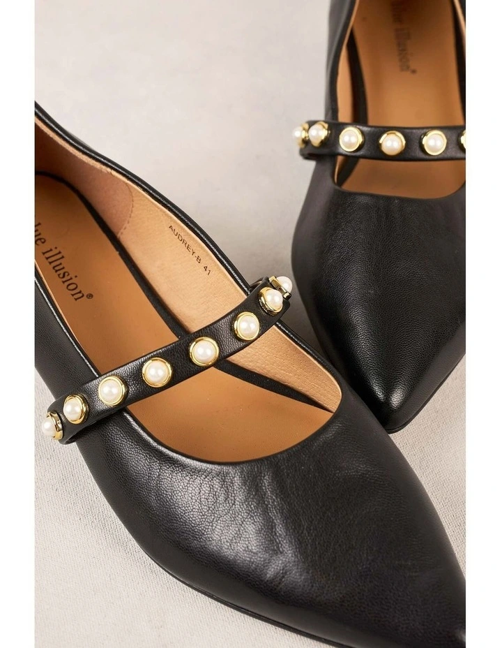 Audrey Ballet Flat in Black image 5