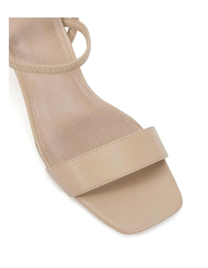 LASSO - Neutral Smooth strappy block heel sandal image 4