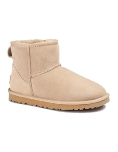 OZWEAR UGG Classic Mini Boots - Water Resistant