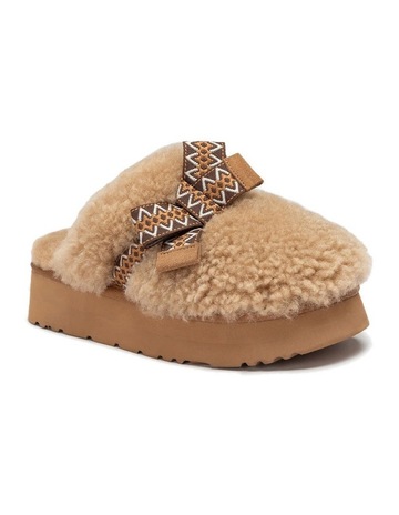 Chestnut colour