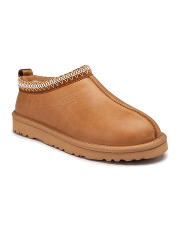Chestnut colour