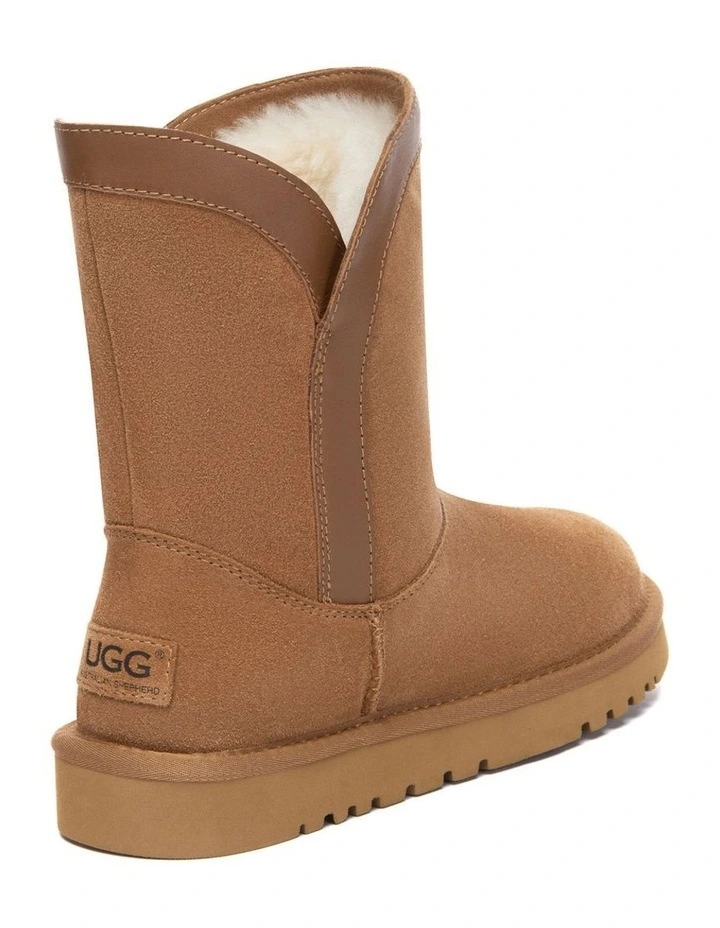 Australian Shepherd UGG Wintra Short Boots image 3