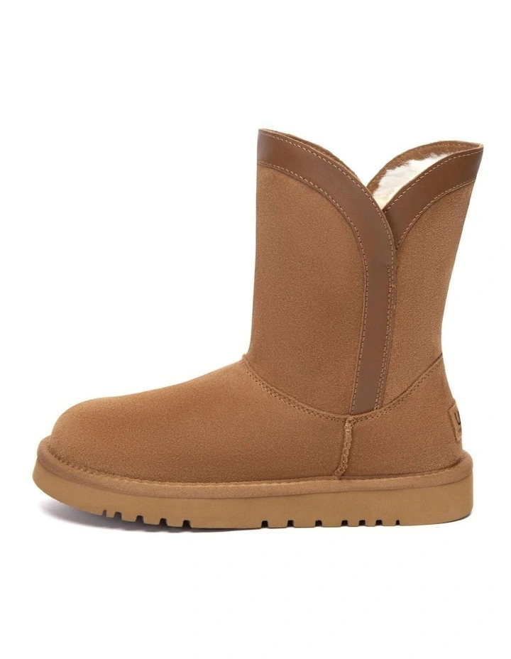 Australian Shepherd UGG Wintra Short Boots image 4