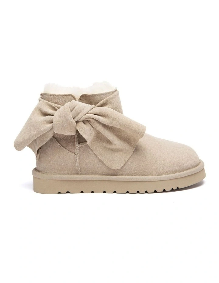 Australian Shepherd UGG Molle Bow Boots image 1