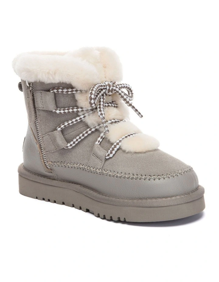 Australian Shepherd UGG Women Elvora Short Boots image 2