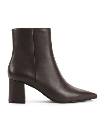 Chocolate colour