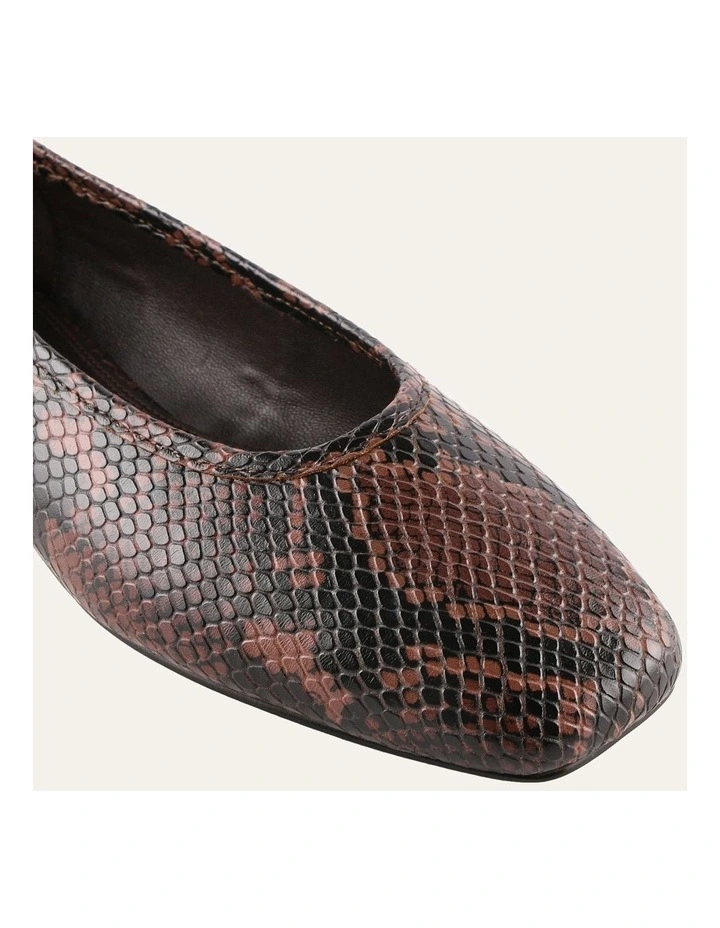 Serena Casual Flats Dark Snake Print Leather image 4