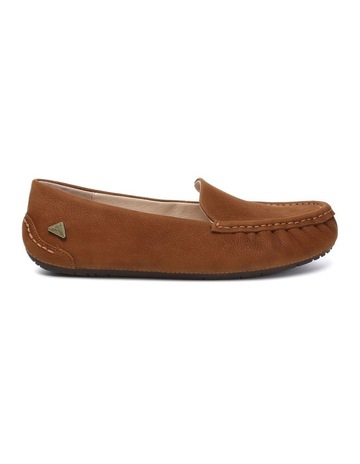 Chestnut colour