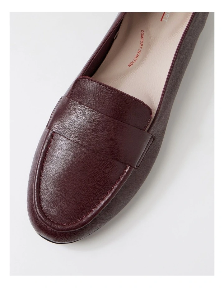 Aven Plum Leather Flat Shoes image 4