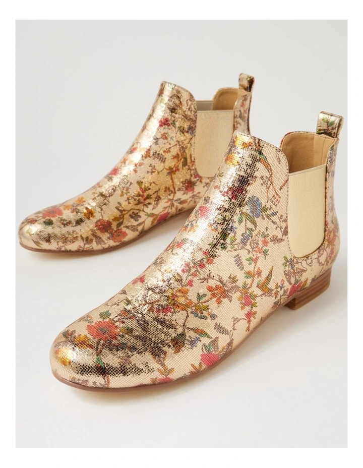 Endale Pale Gold Crush Chelsea Boots image 5