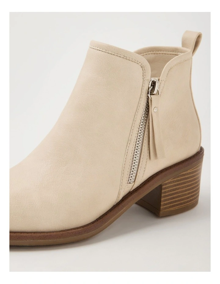 Gishal Almond Ankle Boots image 5