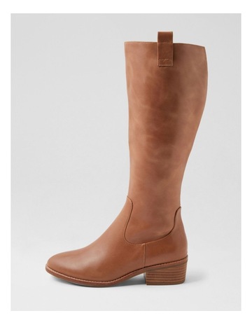Tan colour