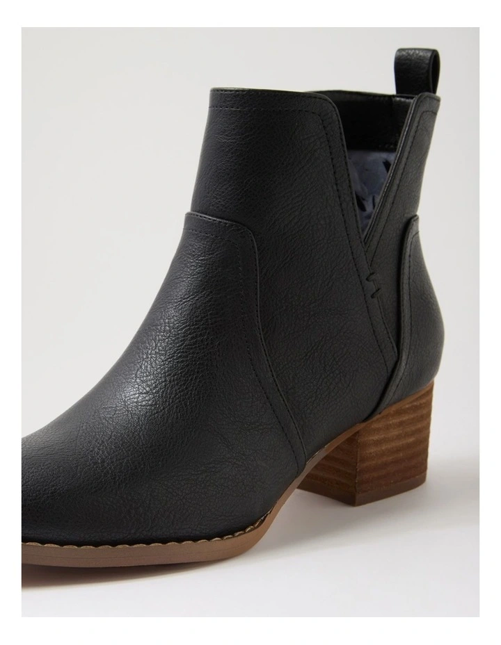 Leriko Black Ankle Boots image 5
