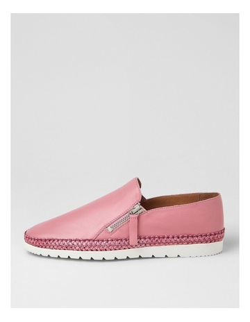 Pink colour