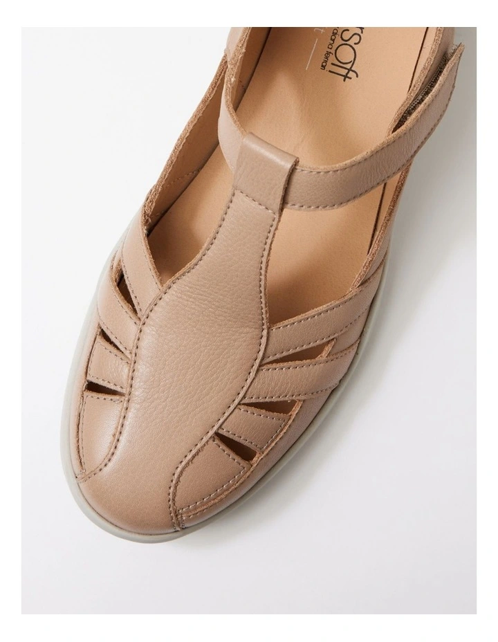 Evanie D Fawn Leather Flat Shoes image 4