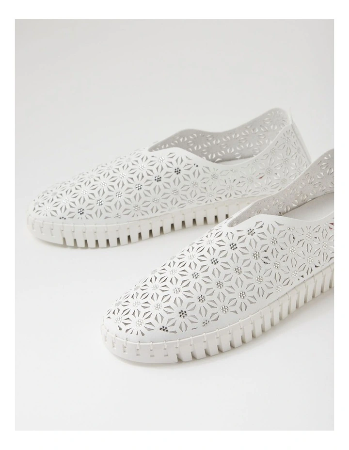 Udell White Flat Shoes image 5