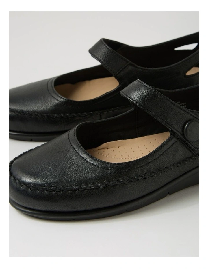 Peregrine Black Leather Flat Shoes image 5