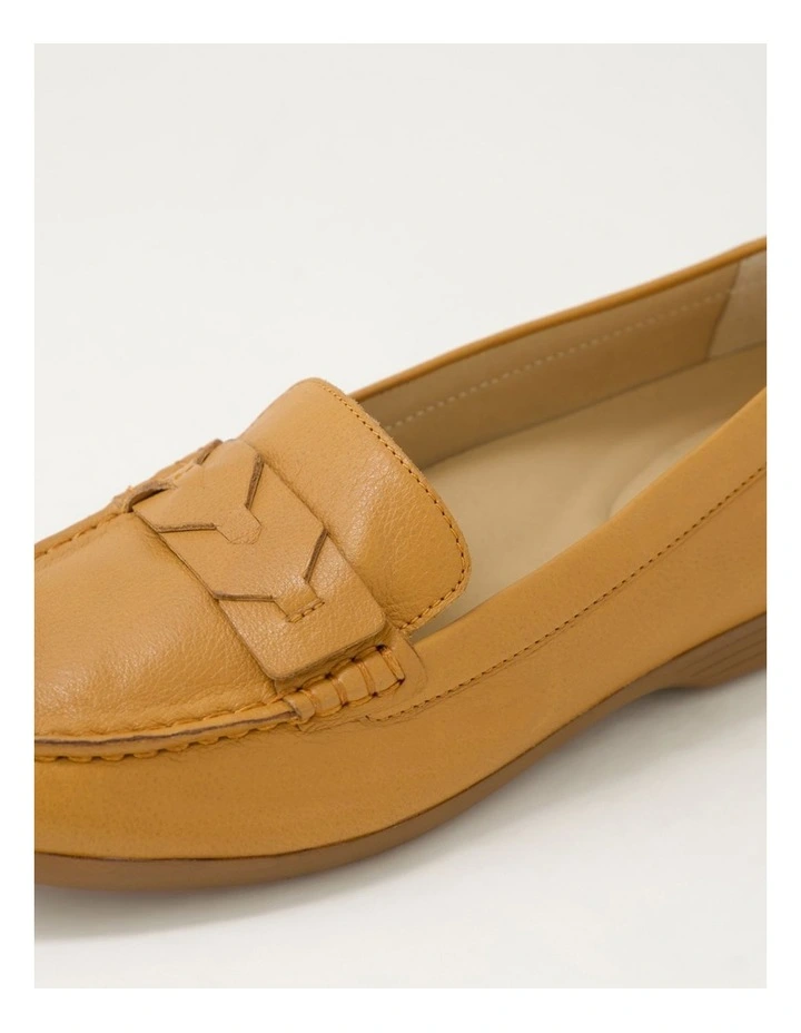 Billaie New Tan Leather Loafers image 5