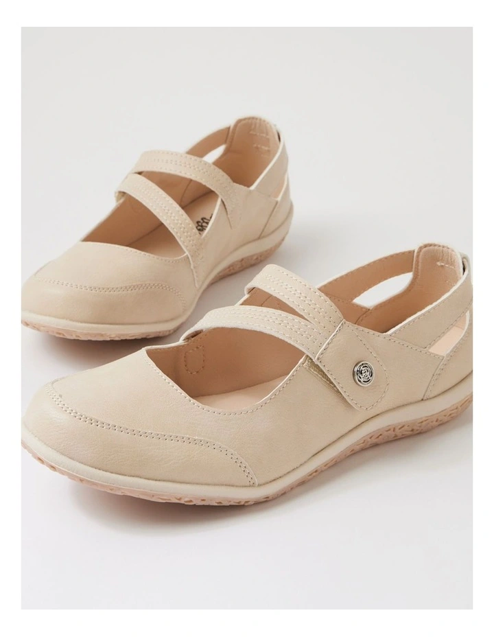 Sultor Almond Flat Shoes image 5