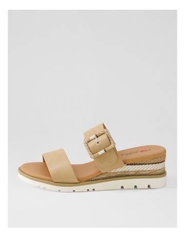 Tan colour